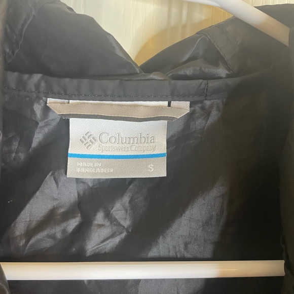 Columbia rain shell - Picture 4 of 7